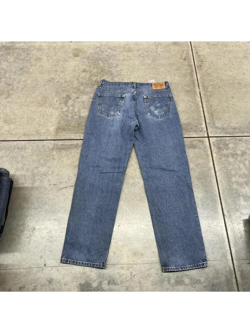 vintage levis 550 faded blue relaxed baggy fit jeans size 34 x 34